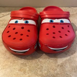 Lightning McQueen Crocs Light-Up (gently used)